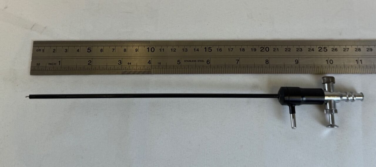 KARL STORZ 26780UH 3.5mm x 20cm Monopolar L-Hook Electrode w/ Suction Valve — photo 6