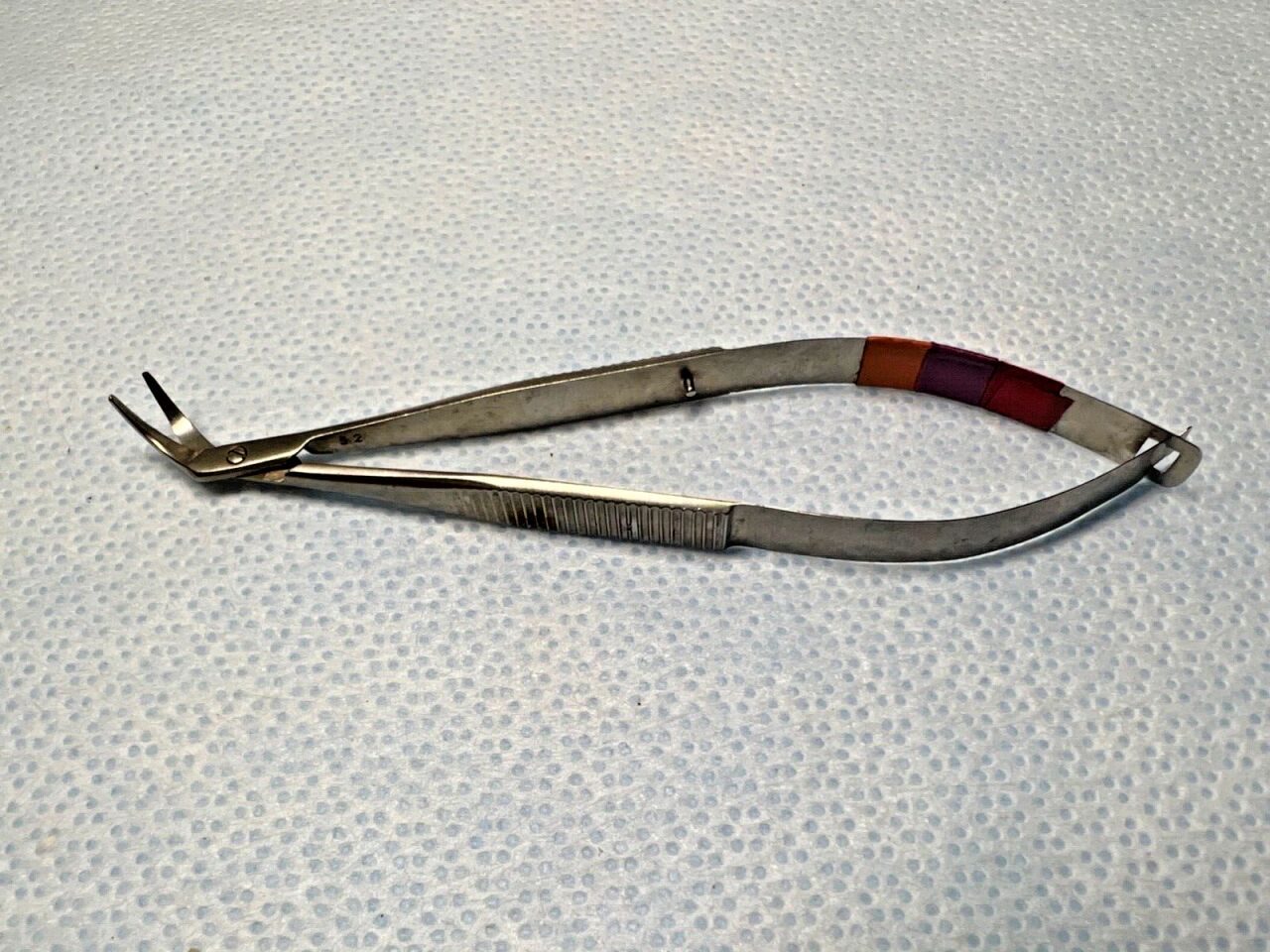 KARL STORZ E3233 Corneal Transplant Scissors Right Curved 12mm X 11mm Blades