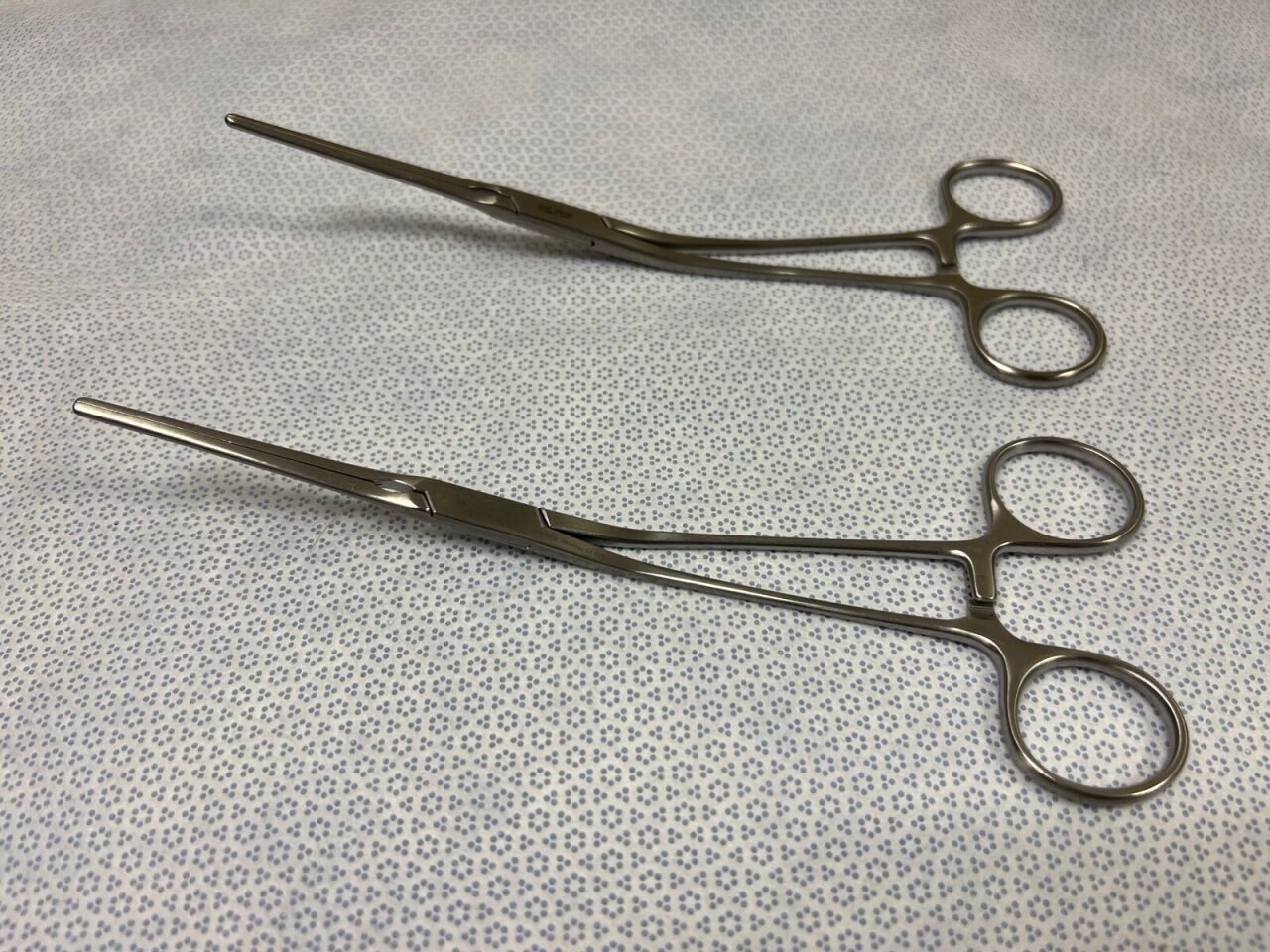 JARIT 320-231 Set of 2 DeBakey Coarctation Clamp 8 5/8" Angled w/ Straight Jaw