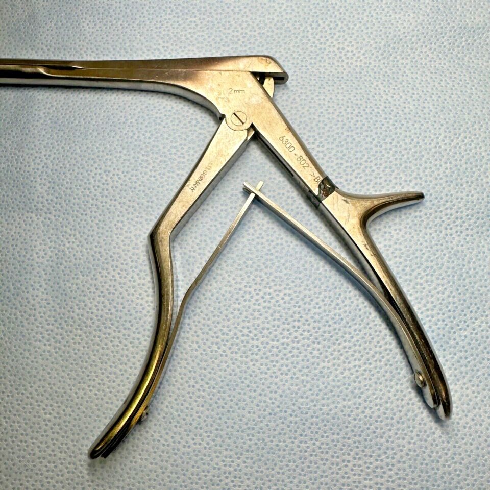 ACROMED 6300-803 Surgical Kerrison Rongeur 3mm  16-1/2in Spine — photo 6