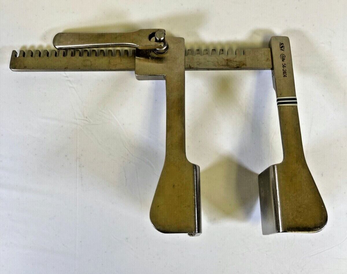 SSI ULTRA 54-2404 Reinhoff-Finochietto Rib Spreader 29mm x 32mm Blades 165mm — photo 1