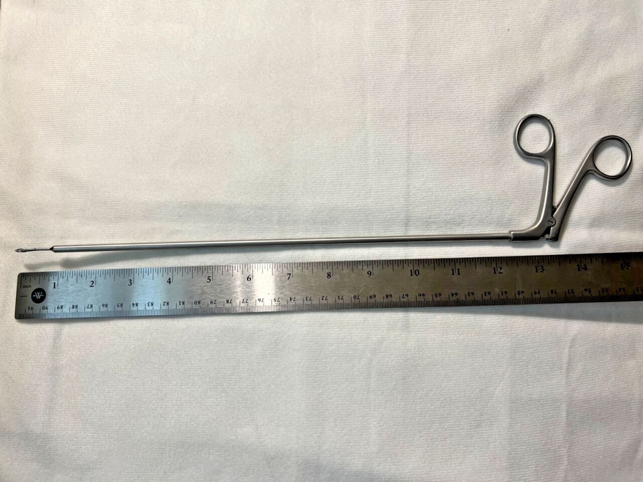 SOLOS ENDOSCOPY GS2000 Micro Curved Left Sharp Scissors 5mm X 32cm — photo 5