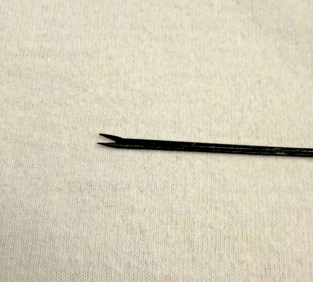 RICHARDS 13-0004 Ebony Straight Posigator 4mm Forcep — photo 3