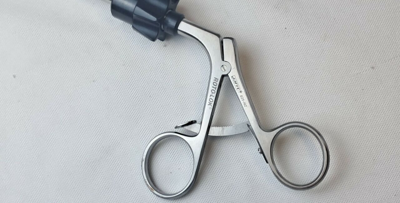 JARIT 625-142 Paddle Babcock Grasping Forceps Roto-Lok Ratchet 10mm — photo 4