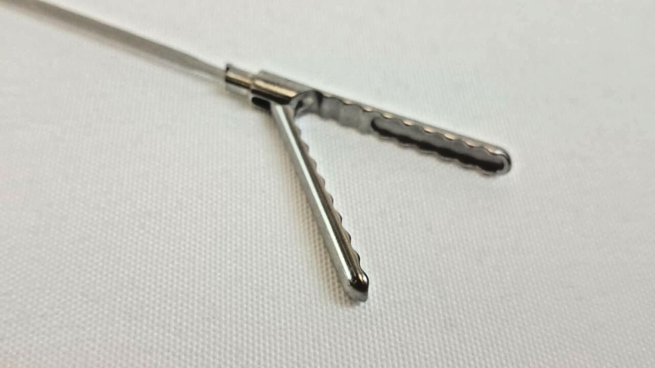 KARL STORZ 33310LF Clickline Atraumatic Hollow Jaw Wavy Grasper Forcep 5mmX36cm — photo 2