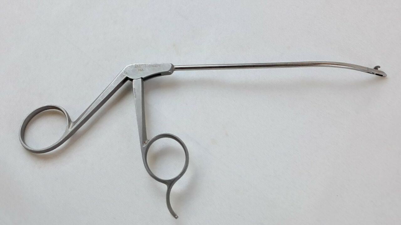 LINVATEC Shutt  1.1212 B-Scoop Arthroscopic Forceps 30 Deg Curved Left 3.4mm — photo 2