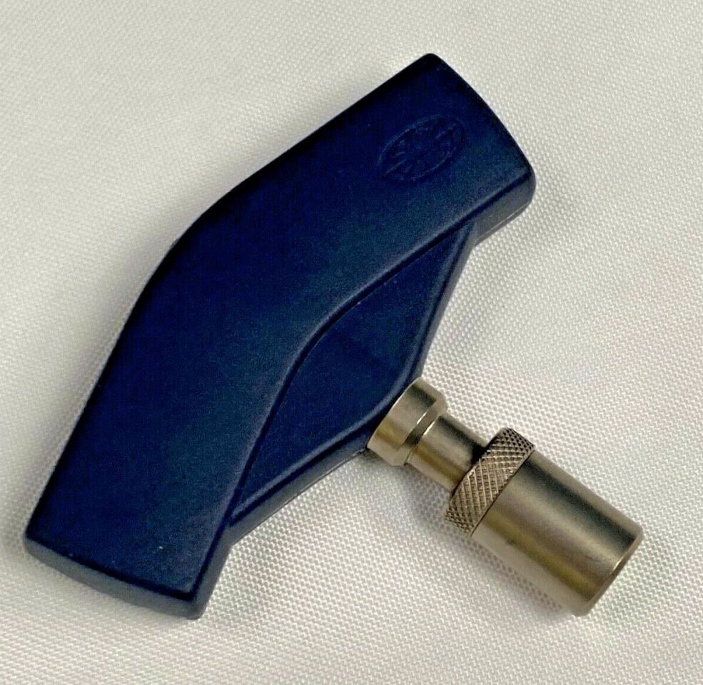 STRYKER 702628 Asnis III Elastosil T-Handle w/ Large Hall A/O Quick Connect — photo 6