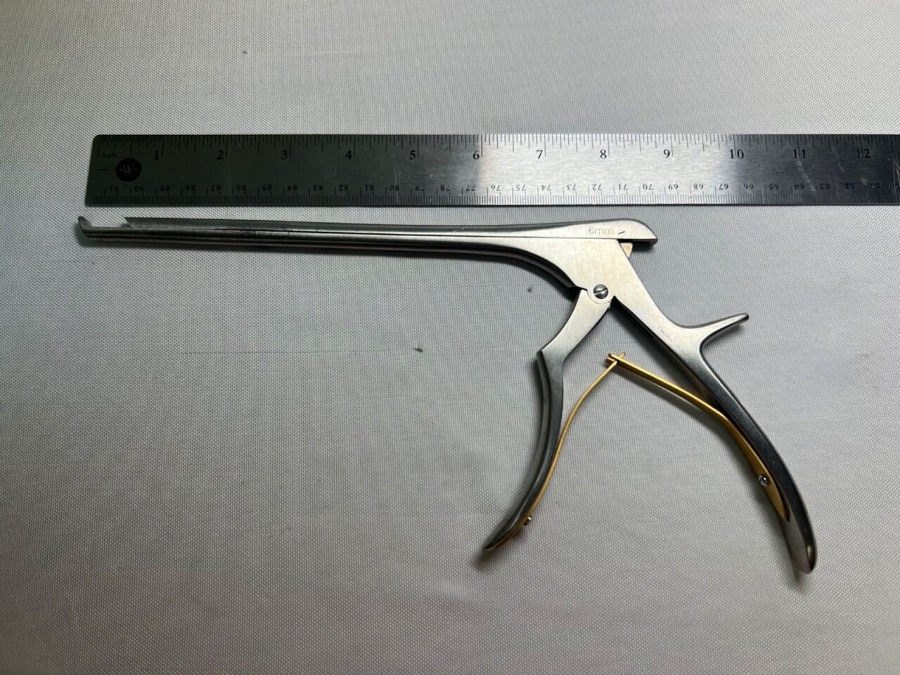 V. MUELLER NL4071-086 Spurling Rongeur 6mm X 40deg Up-Cutting 8" Length — photo 7