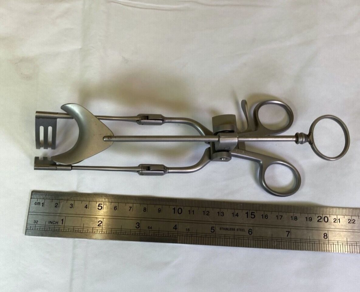 KARL STORZ N4892 Druck-Levine Antral Retractor 3x3 Blunt 30mm Long Prongs — photo 6