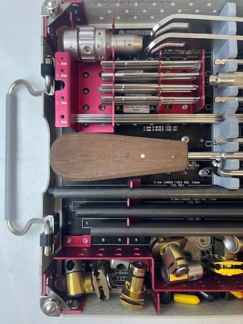 SYNTHES 690.388 Radius Fixator Set — photo 3