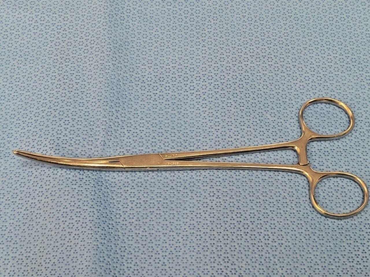 PILLING WECK 18-2585 Forceps, Curved, 8" — photo 1