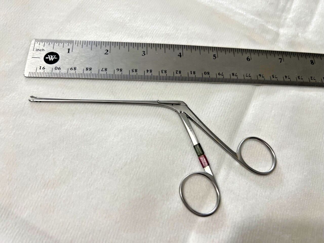 V. MUELLER AU-6211 1mm Round Cups 4" Length Straight Miniature Ear Forceps — photo 5
