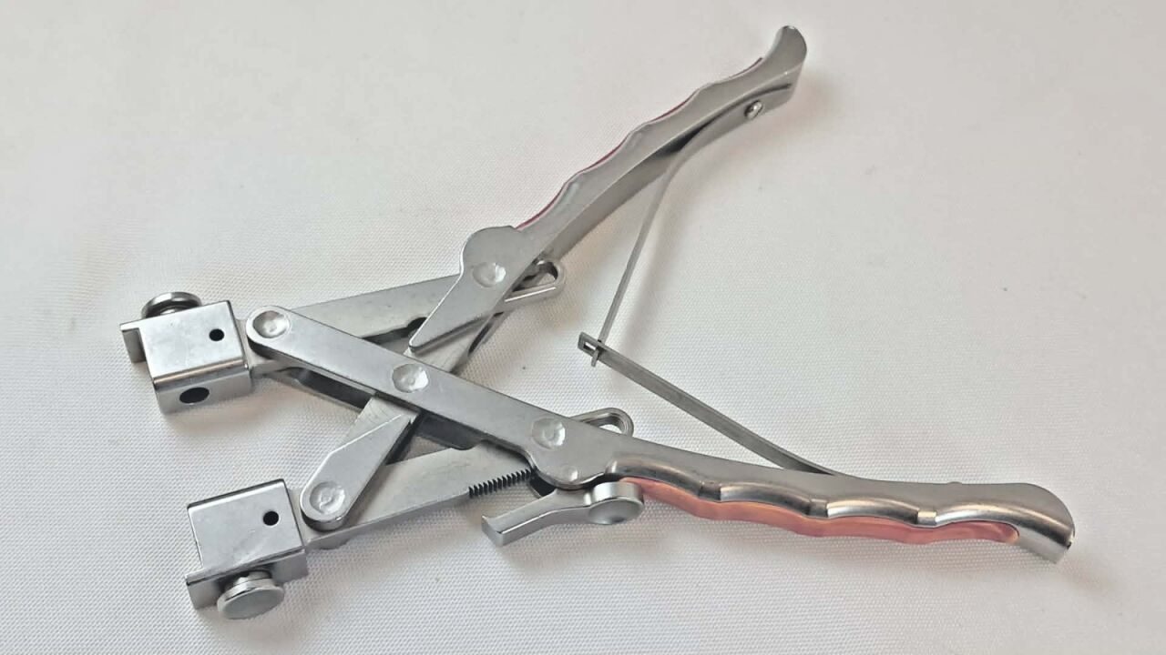 OPTIMOTION 1014-3-0019 Total Knee System Patella Resection Clamp