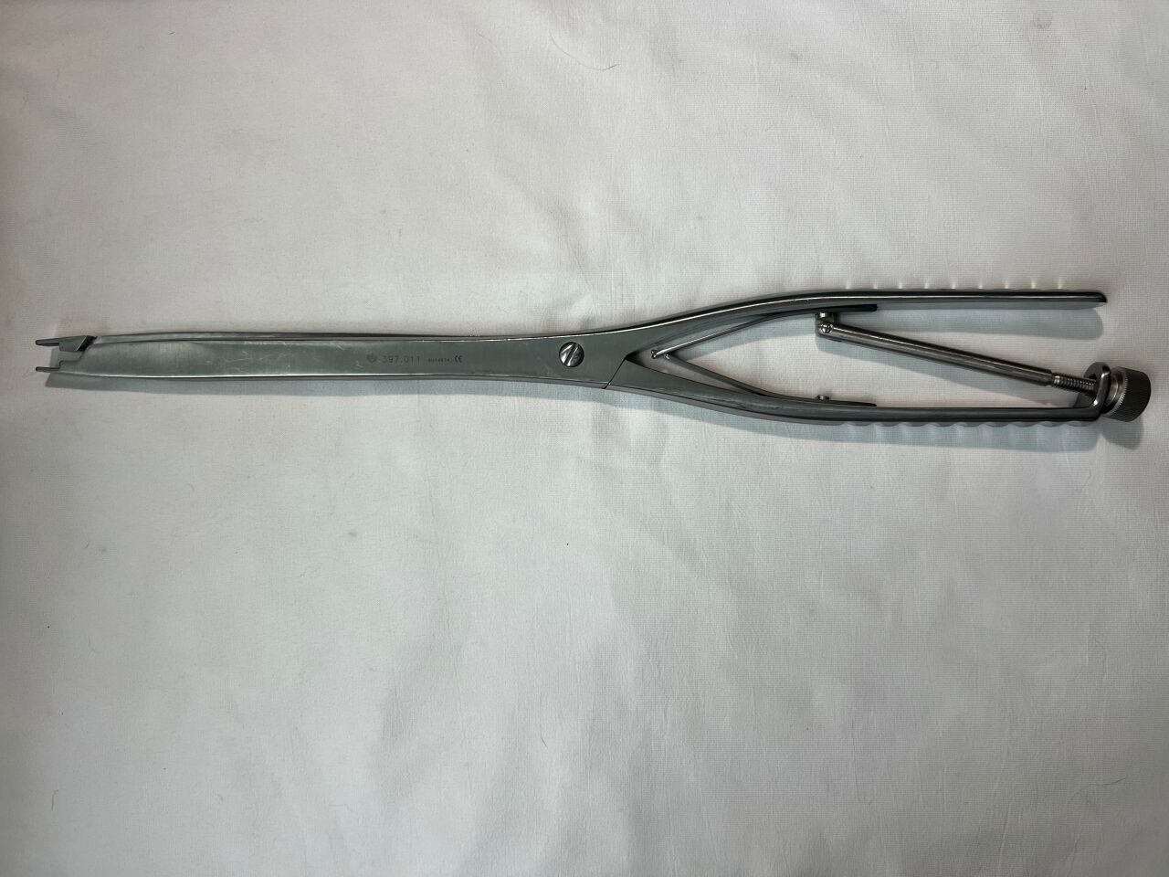 SYNTHES 397.011 Implant Holder — photo 1