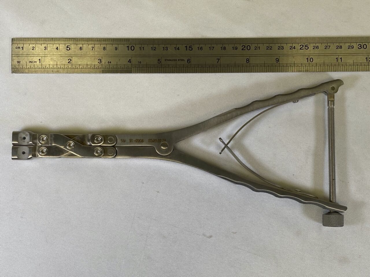 SSI 91-0908 Locking Distraction & Compression Forceps — photo 7