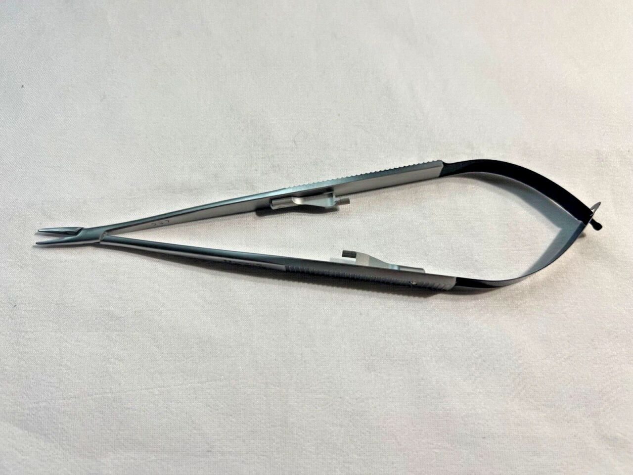 SYMMETRY SURGICAL 32-185 0.76mm X 7-1/4" Length TC w/ Lock Spencer Needle Holder — photo 1