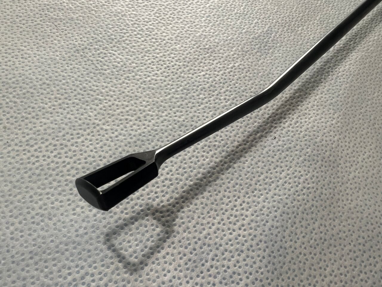 MEDTRONIC 03.809.679 Push-Pull 13mm X 10deg Curved Curette — photo 2