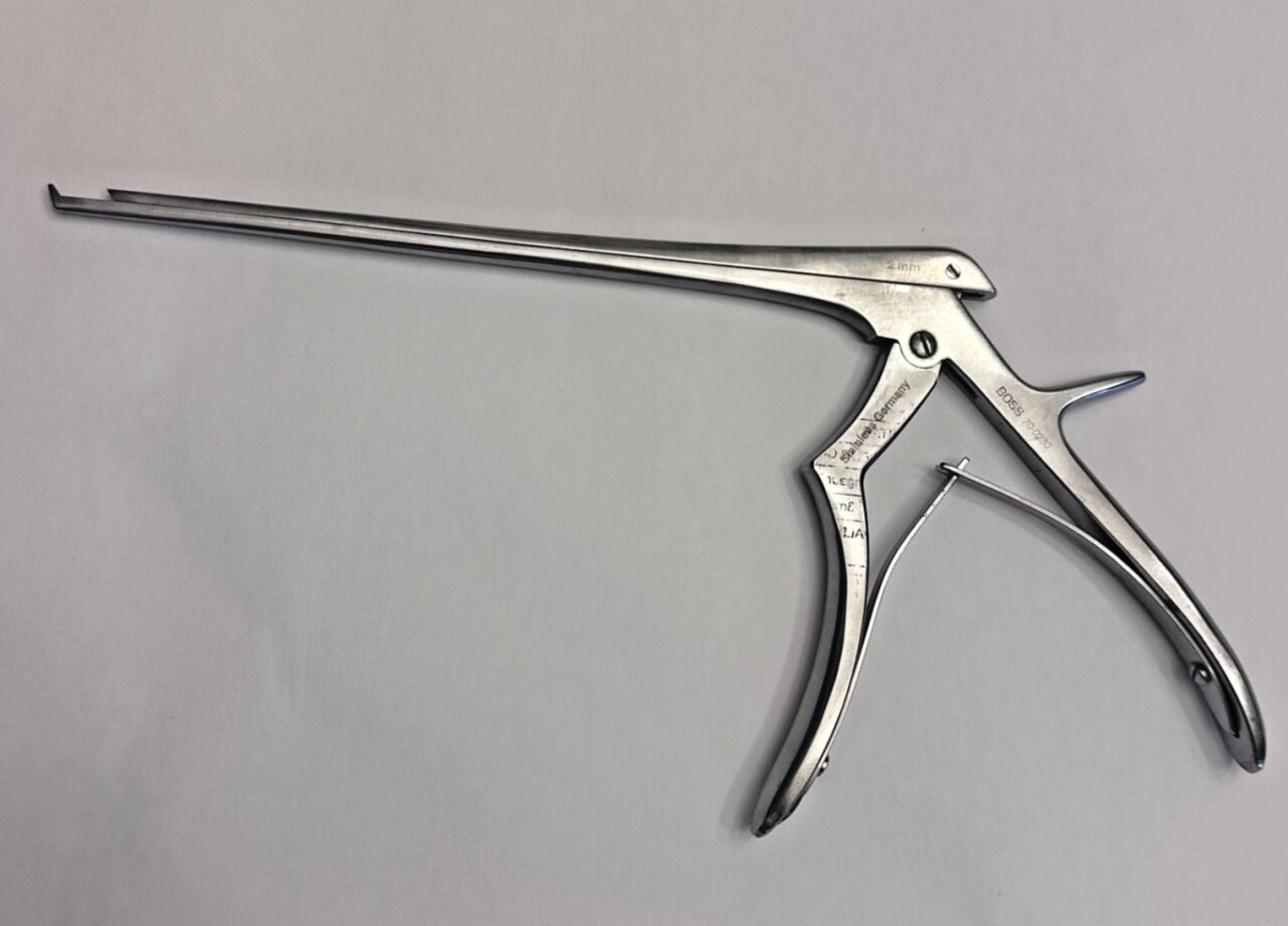 BOSS SURGICAL 70-0230 Micro Kerrison Rongeur 2mm x 40deg Up x 7"