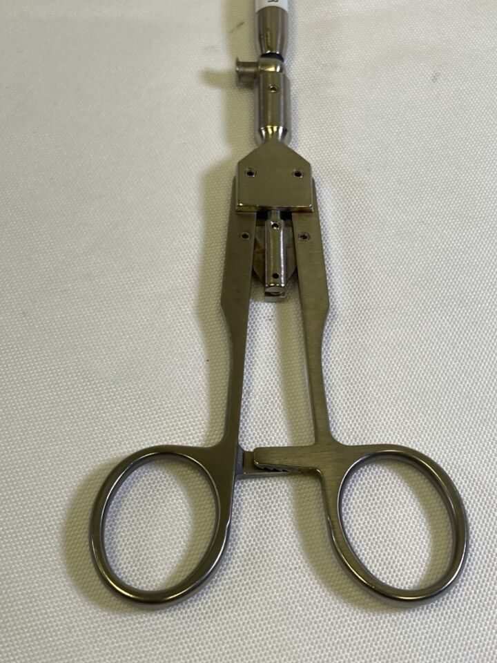 INTEGRA MICROFRANCE CEV560 Begin Clamp Applicator Axial Handle 10mm x 360mm — photo 8
