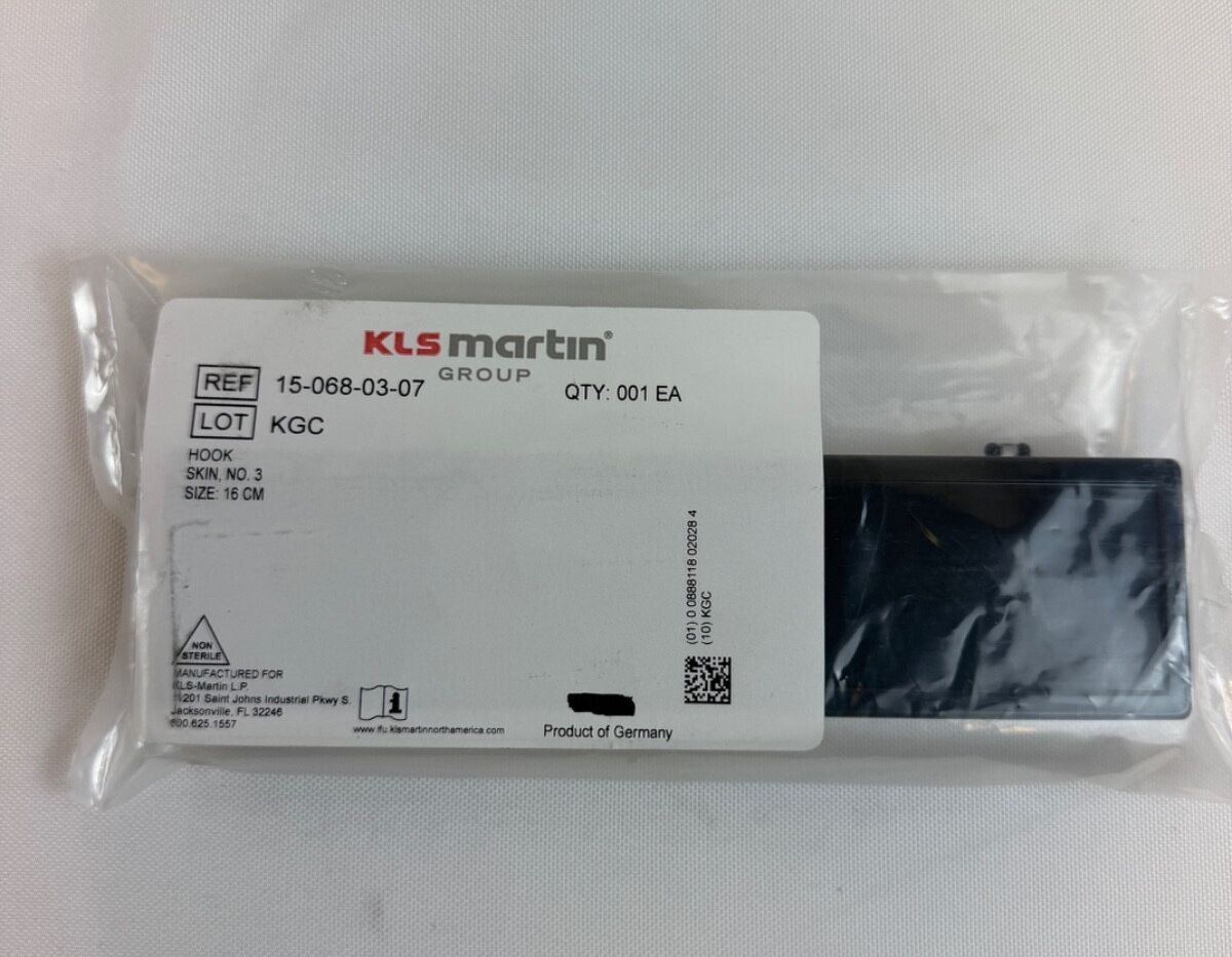 KLS MARTIN 15-068-03-07 Micro Skin Hook Single Hook 16cm Length Neuro Ortho
