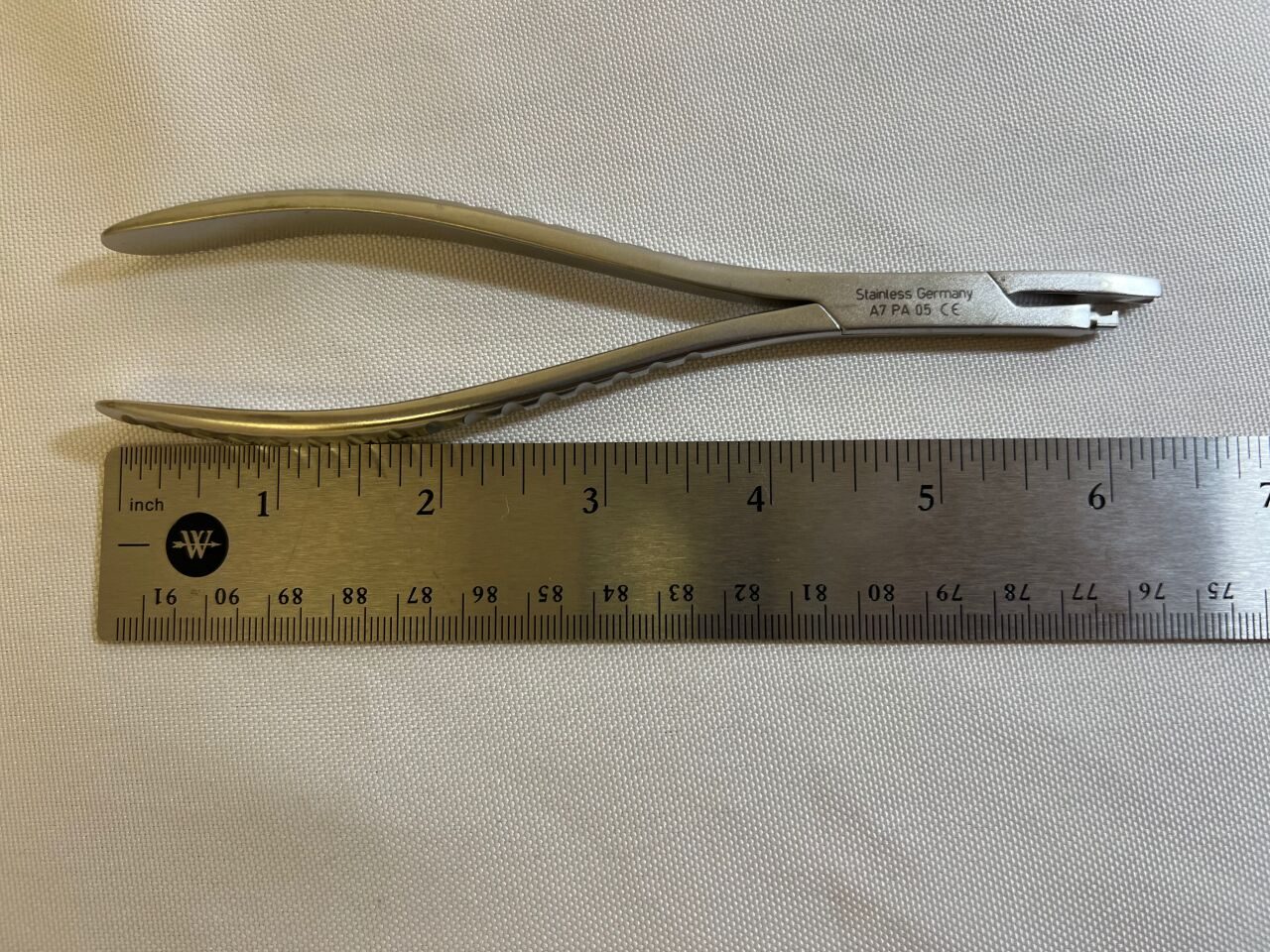 SYNTHES 329.155 Locking Calcaneal Plate Tab Bending Pliers — photo 2