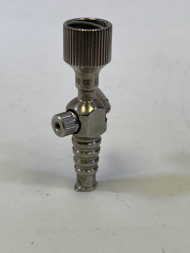 ARTHREX AR-3035L Inflow Cannula Adapter w/ Stopcock for 3mm - 6.5mm Cannula — photo 7