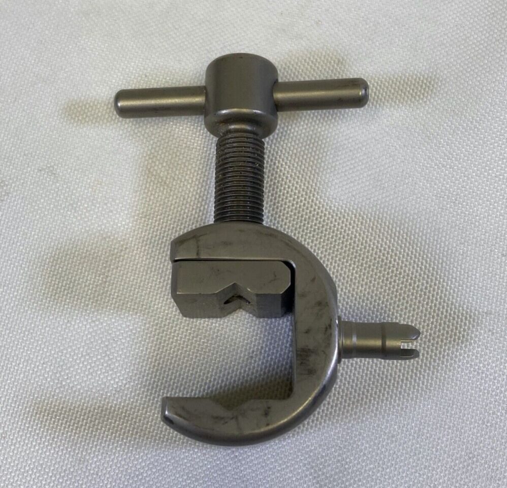 KARL STORZ 28272UL Universal Clamping Jaw 0-18mm KSLOCK Connection — photo 1