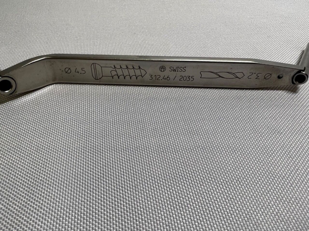 DEPUY SYNTHES 312.46 4.5mm / 3.2mm Double Drill Sleeve — photo 2