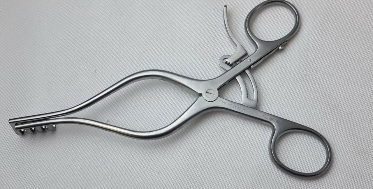 AESCULAP BV075R Weitlaner Retractor 3X4 Blunt Prongs — photo 3