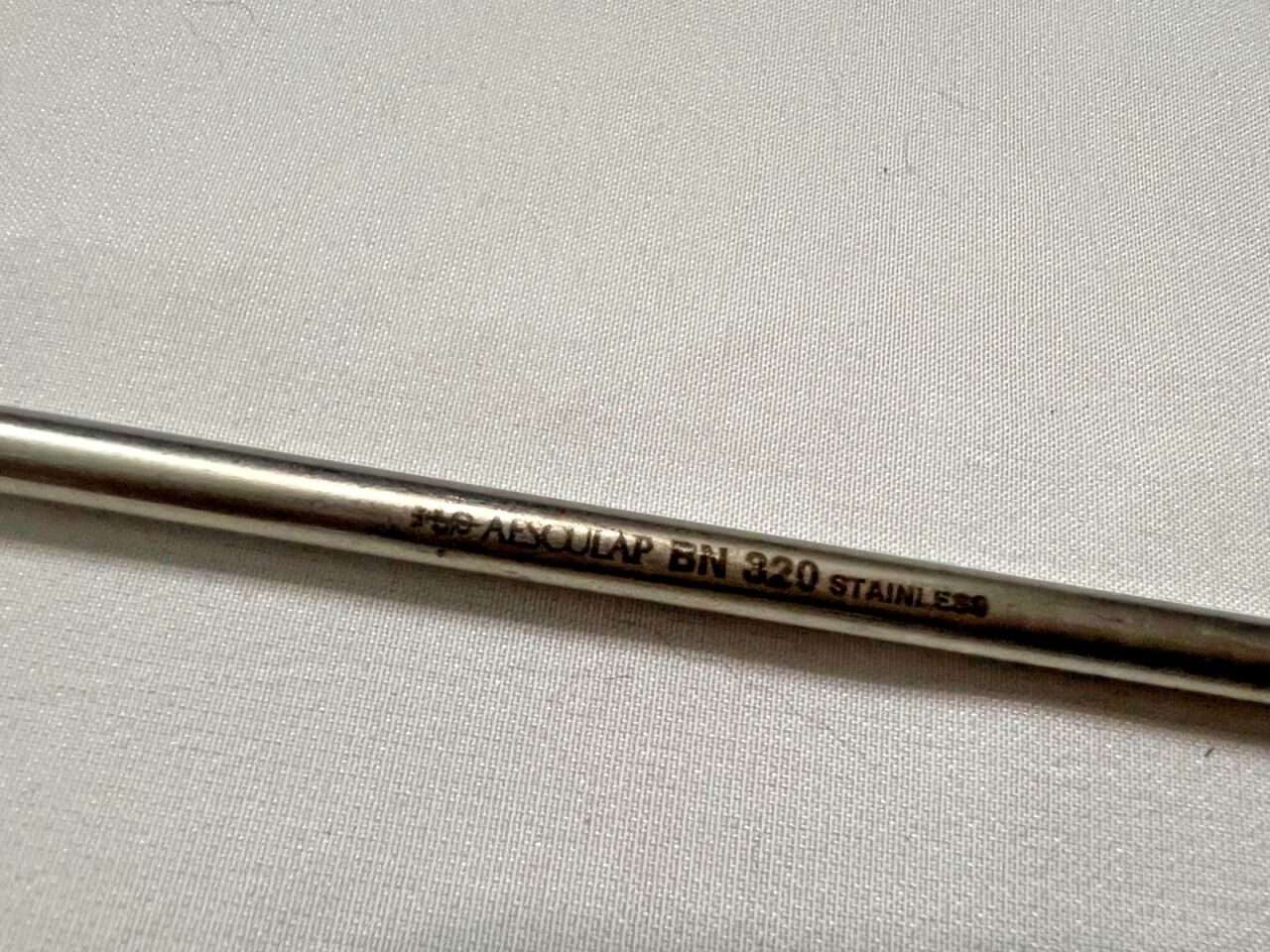 AESCULAP BN320 Straight Exploratory Probe w/ Retention Function 5mm X 17" Length — photo 5
