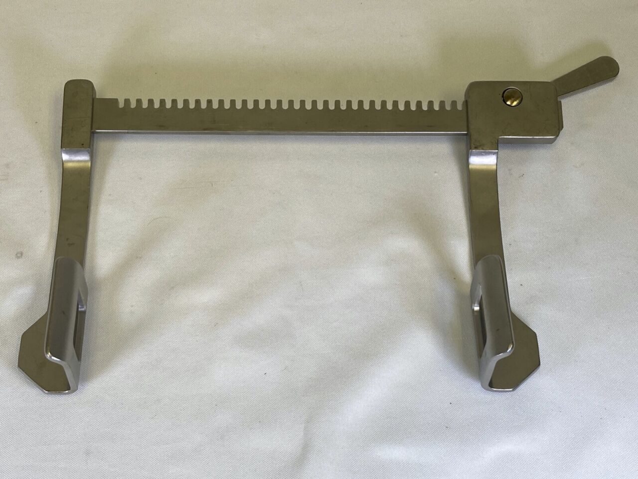 JARIT 300-115 Finochietto Rib Spreader Adult Curved Arms 8.75" Spread — photo 5