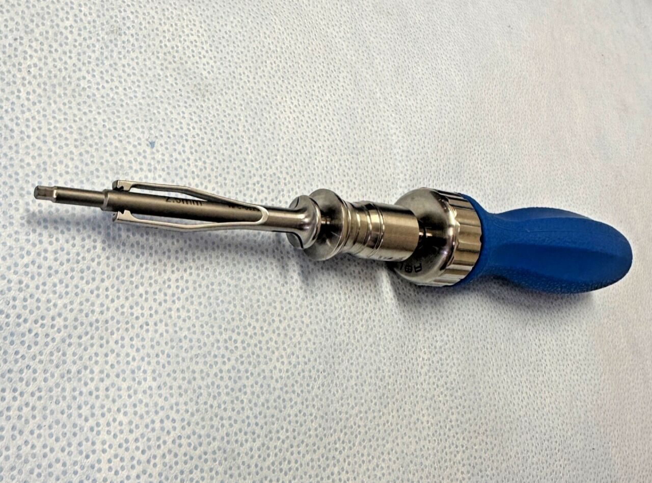 ACUMED 80-0663 Medium Ratcheting Driver Set w/ Handle 2.5mm Hex Driver & Sleeve — photo 4