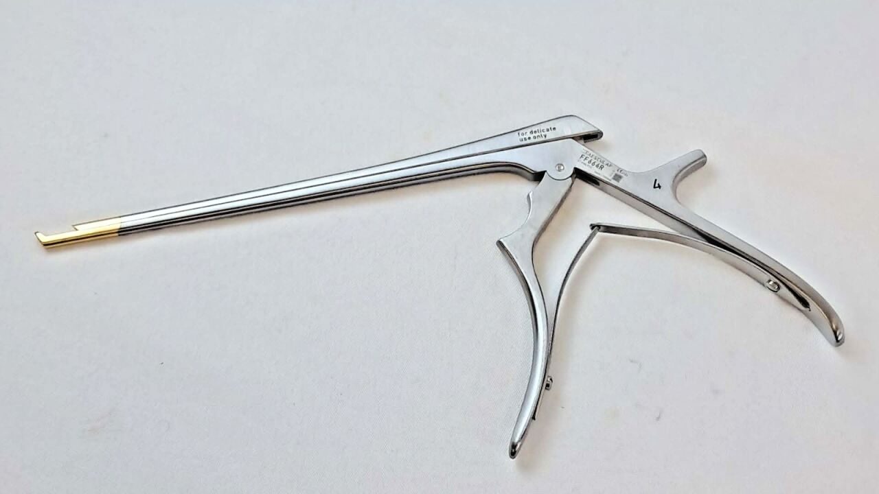 AESCULAP FF664R Kerrison Bone Punch Rongeur 4mm 130° Up 7 7/8 Thin Footplate