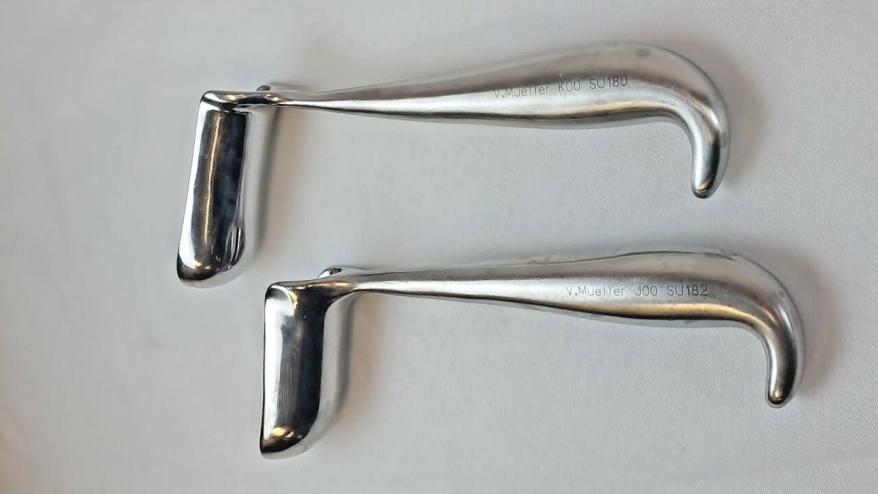 V. MUELLER SU180 SU181 Pair of Hill-Ferguson Rectal Retractors Proctology — photo 4