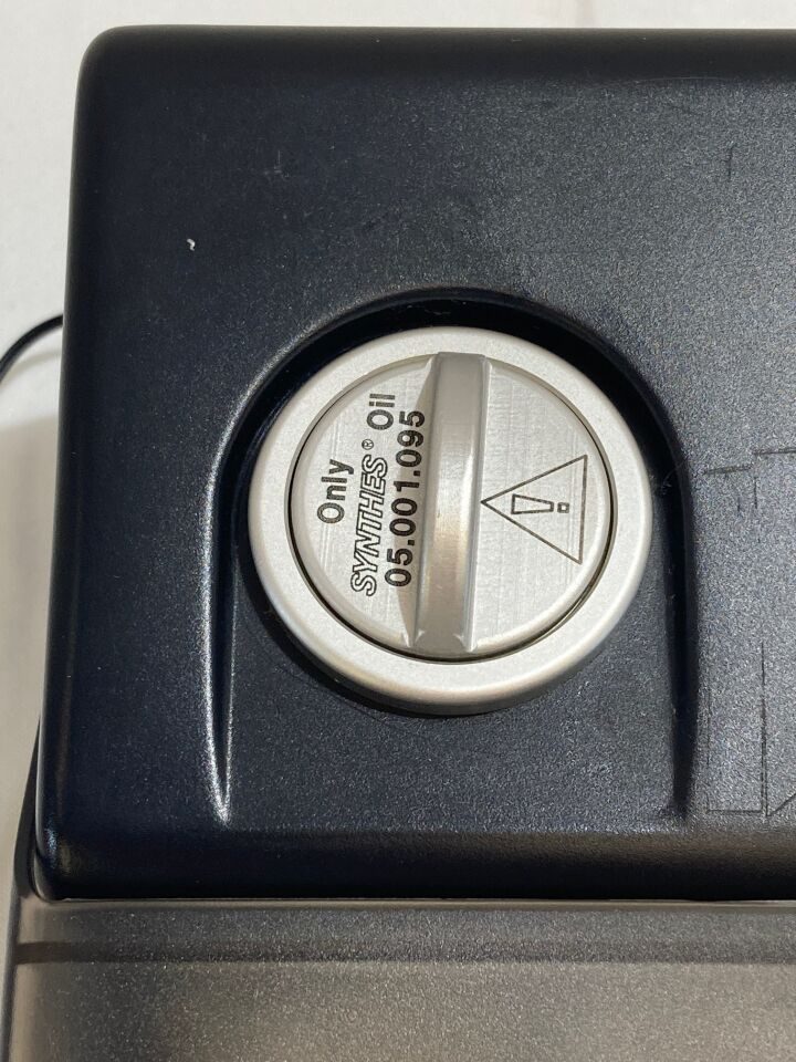 SYNTHES 05.001.099 Maintenance Unit & Power Supply — photo 3