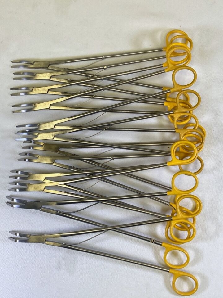 Lot of 12 Straight & Angled Yellow Ring Handle 11.5" Clip Applier Forceps — photo 4