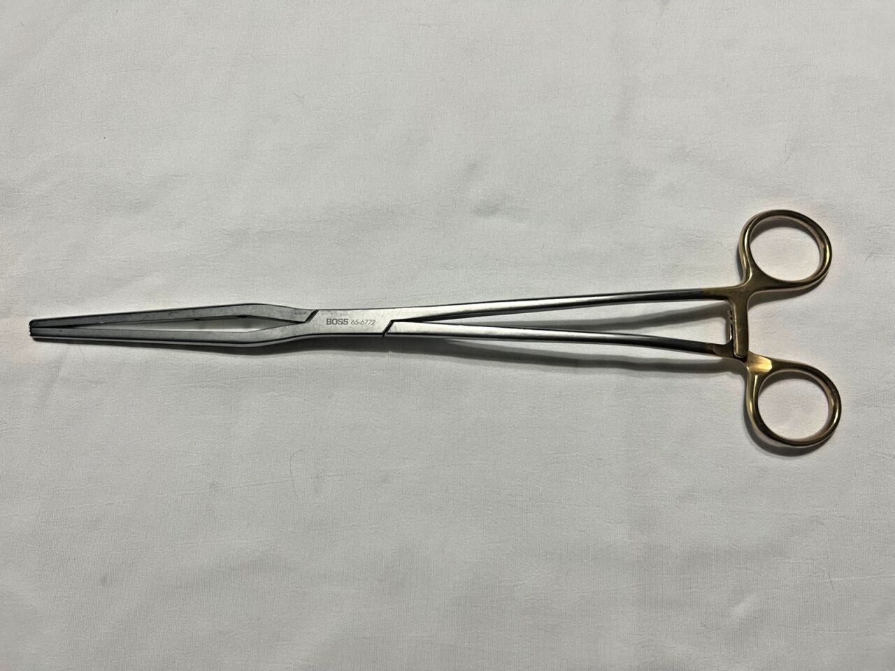 BOSS INSTRUMENTS 65-6772 Safe Jaw Straight Vascular Clamp 12" Length — photo 1