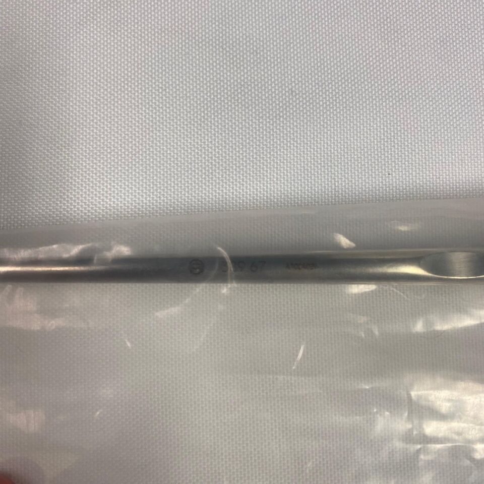 SYNTHES 389.67 Oval Cup Curette — photo 2