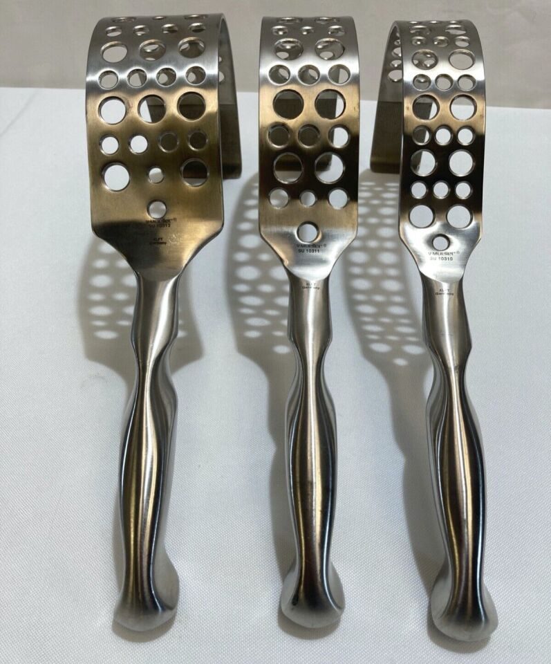 V. MUELLER SU10312 SU10311 & SU10310 Set of 3 Perforated Deaver Retractor Blades — photo 2