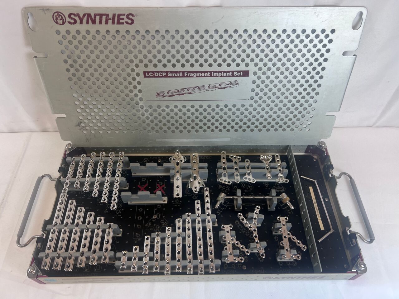 SYNTHES  LC-DCP Small Fragment Implant Set — photo 3