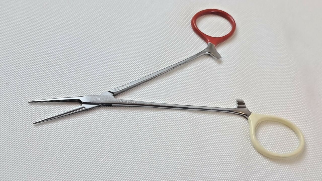V. MUELLER CH8608 Jacobson Mosquito Forceps Lot of 6 — photo 4