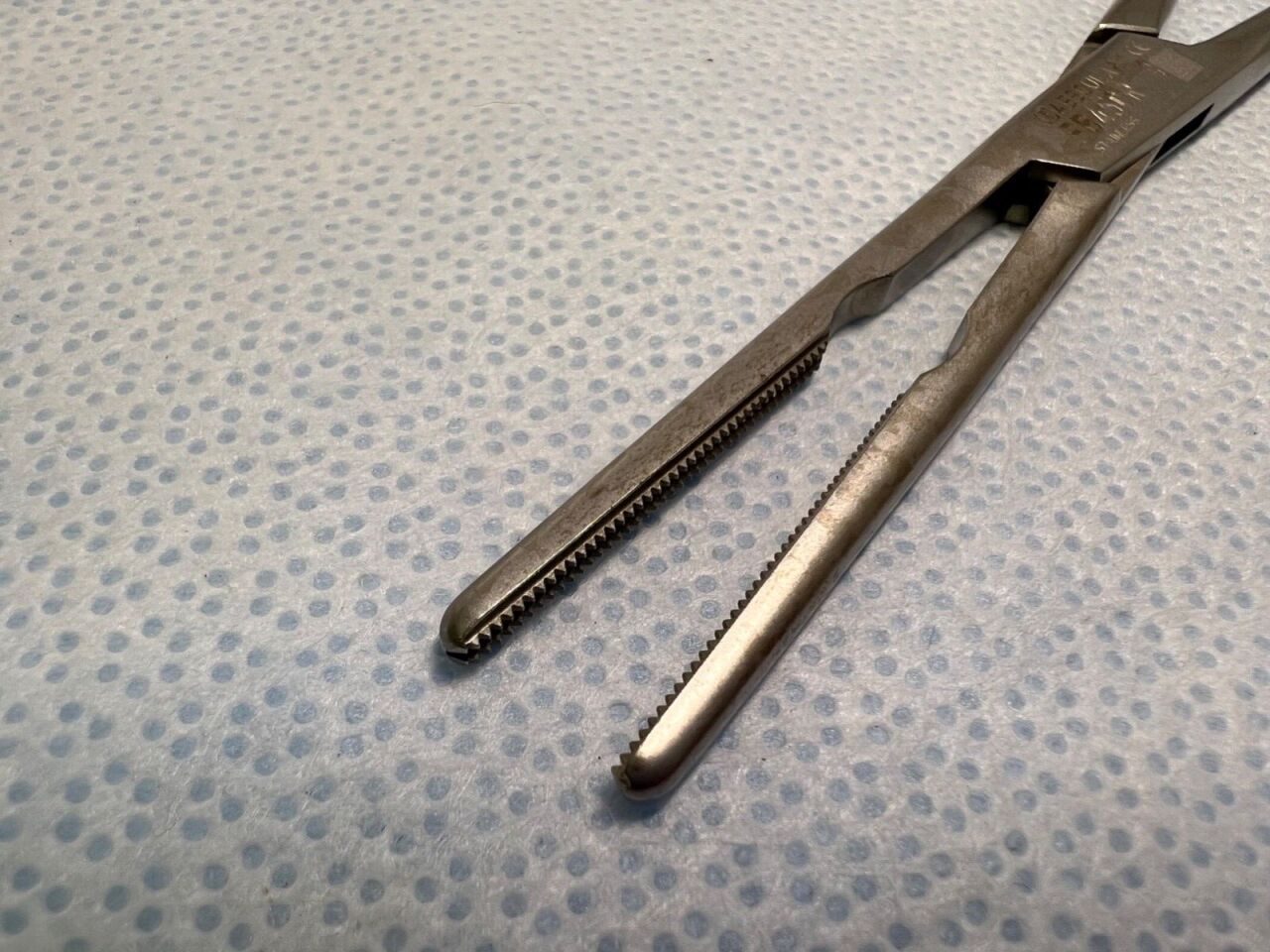 AESCULAP FB450R DeBakey Atraumatic Patent-Ductus Clamp Straight 8-1/4" — photo 3