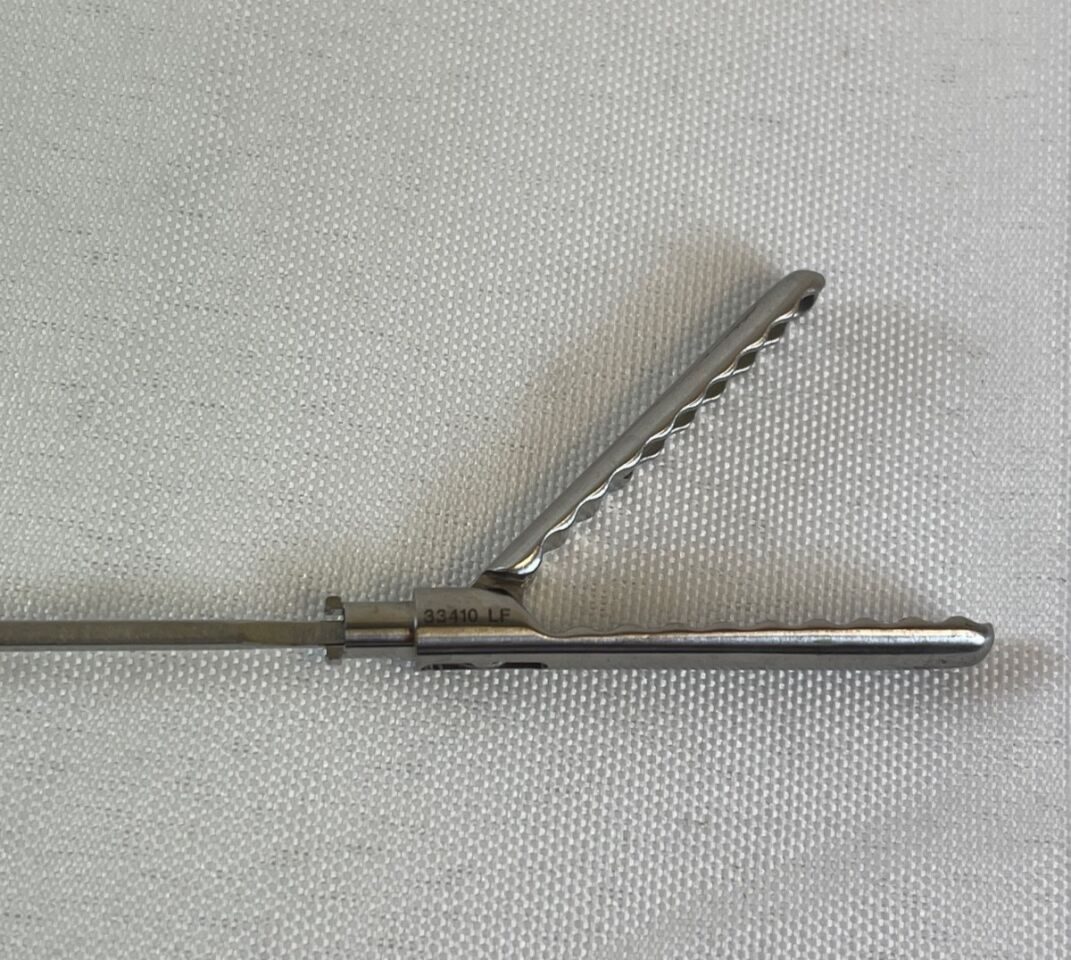KARL STORZ 33410LF Wavy Grasping Forceps ClickLine Insert 5mm X 43cm — photo 3