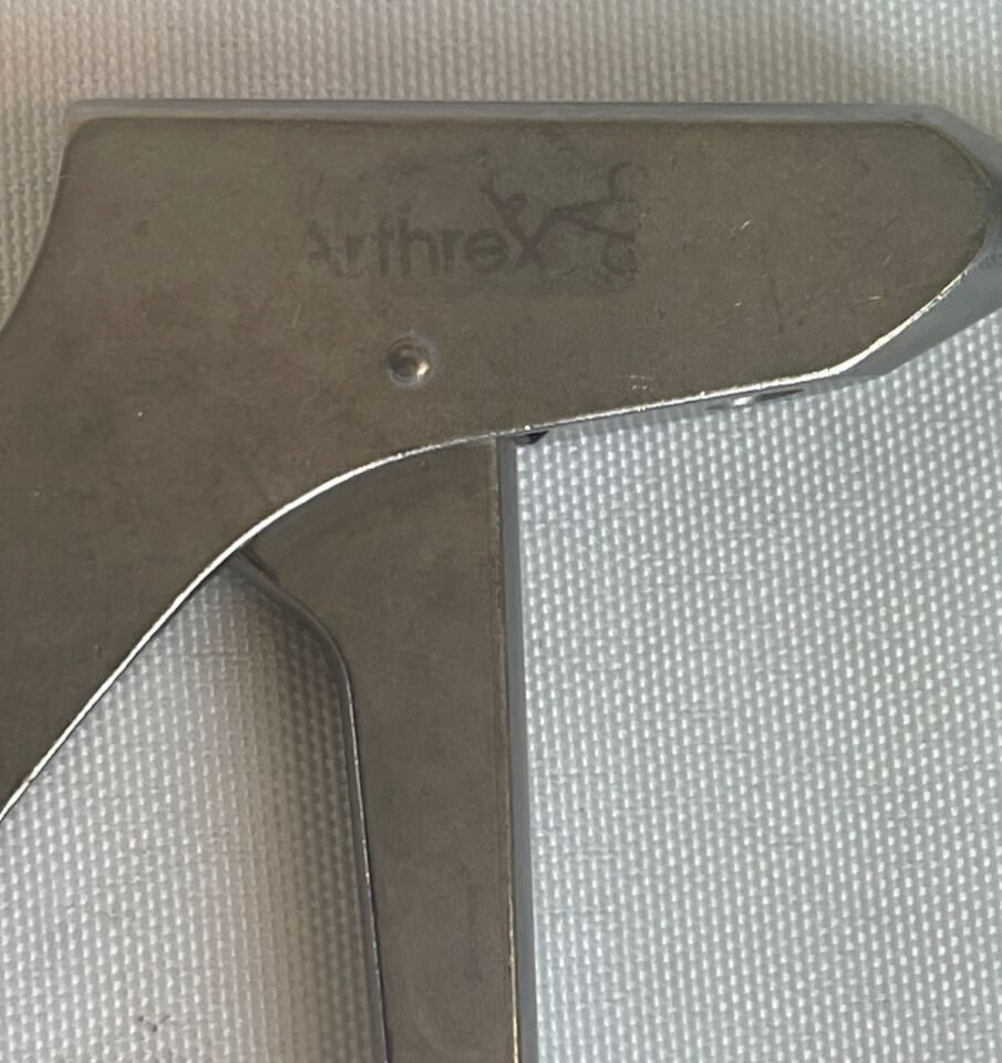 ARTHREX AR-13990 Scorpion Suture Passer — photo 3
