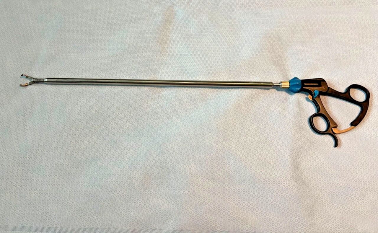 R. WOLF 8397.655 Anvil Grasper 10mm X 30deg Double Action w/ 8393.0002 Handle — photo 1