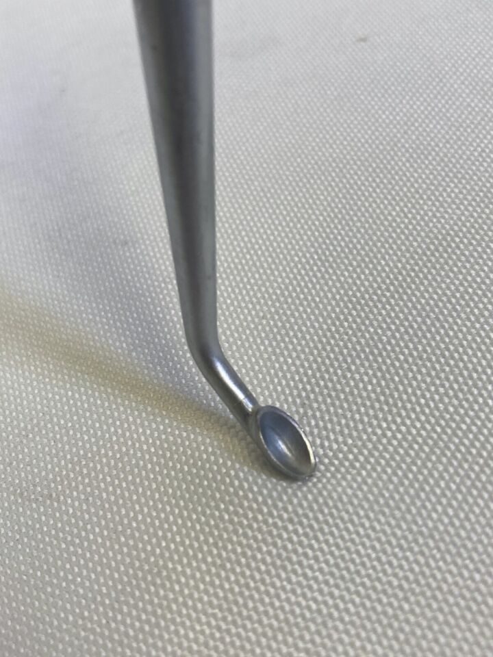 GLOBUS MEDICAL 625.406 5.5mm X 8.5mm x 19" Bone Curette Up Angled — photo 8
