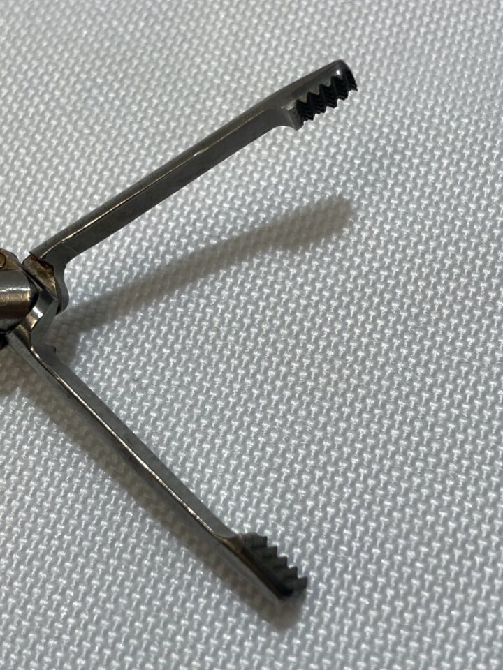 SNOWDEN-PENCER 89-0500 5mm 34cm 90deg Rotation Ratchet Babcock Grasper — photo 5