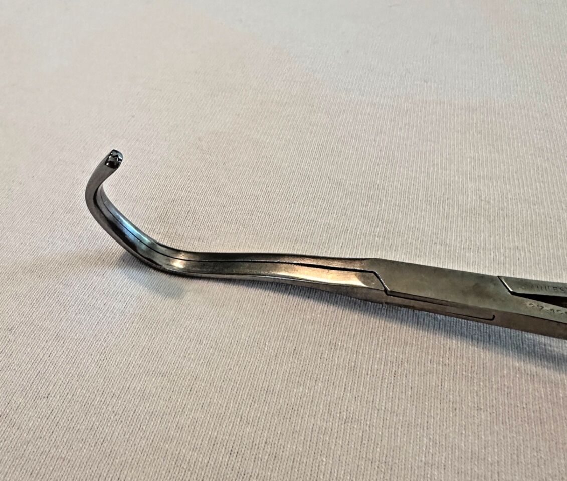 CODMAN 37-1300 Cooley-Derra Classic Anastomosis Clamp Small 6.5" Orthopedic — photo 6