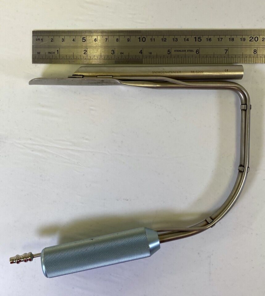 SNOWDEN-PENCER 88-5200 Emory Endo Plastic Retractor w/ Suction 3" x 1" Blade — photo 10