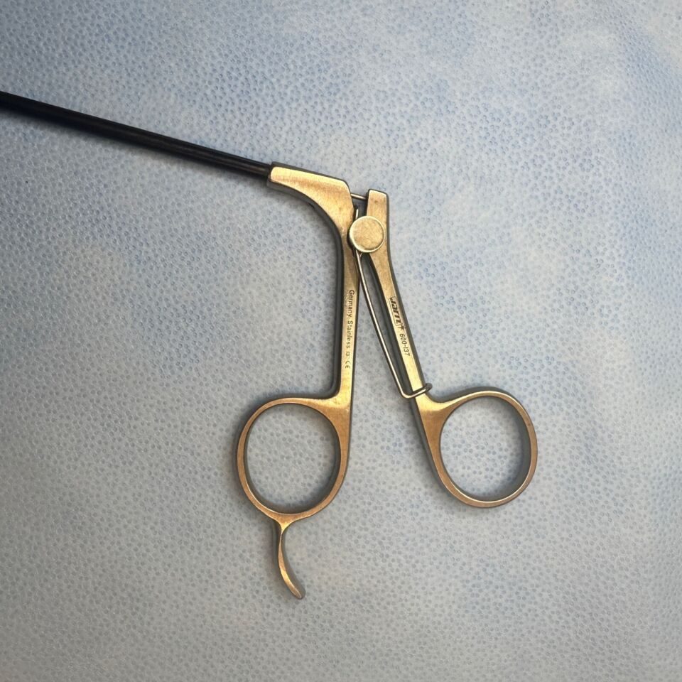JARIT 600-137 Claw 5mm x 32cm Spring Loaded Grasping Forceps — photo 5